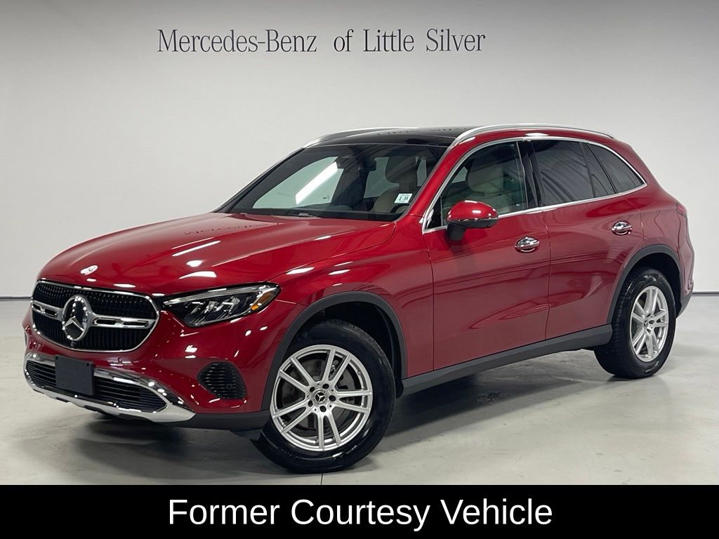 2026 Mercedes-Benz GLC Rojo SUV/Crossover Tracción en las cuatro ruedas 9 velocidades Automática