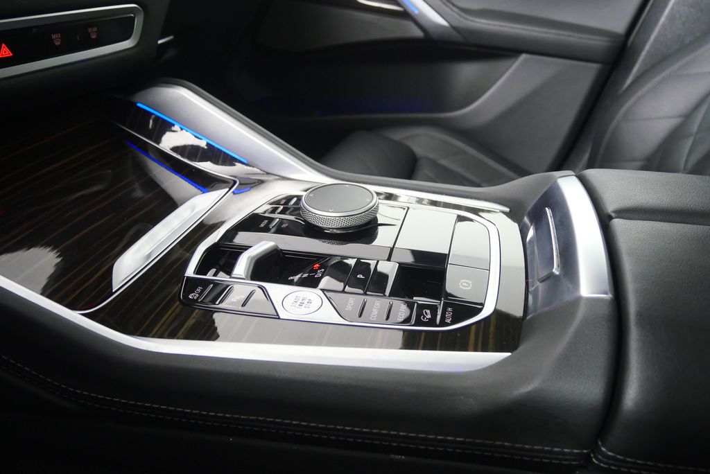 Thumbnail: 2025 BMW X6 - 28