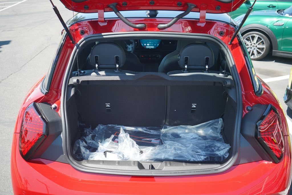 Thumbnail: 2026 MINI Cooper - 11