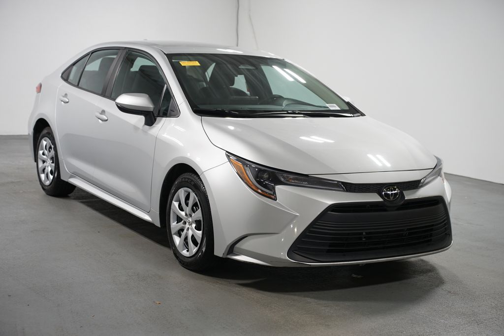 Thumbnail: 2024 Toyota Corolla - 3