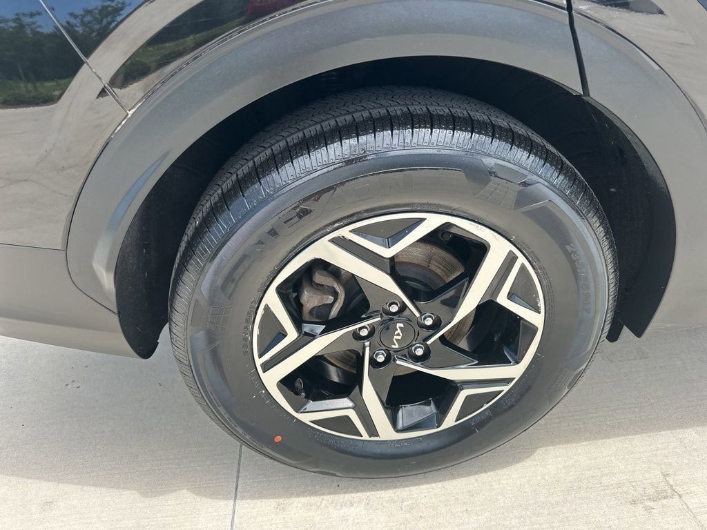 2023 Fusion Black Kia Sportage LX FWD SUV