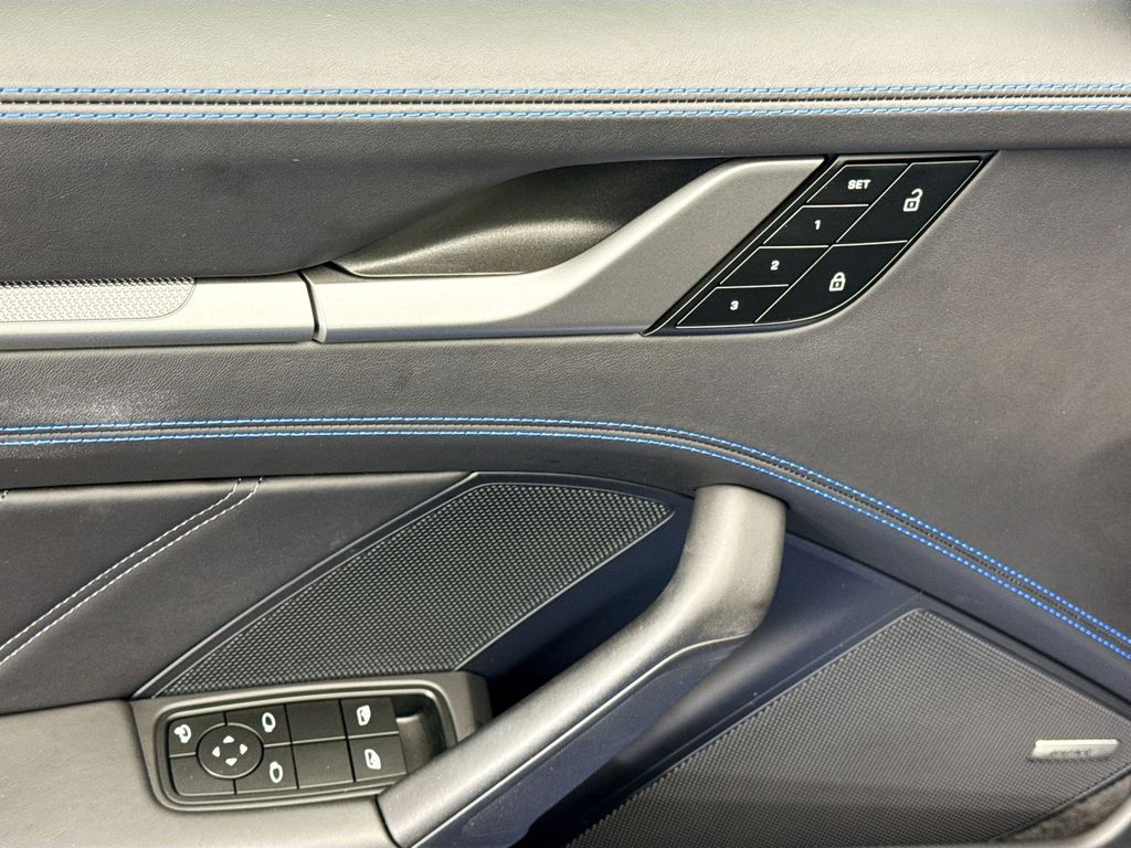 Thumbnail: 2024 Porsche 911 - 24