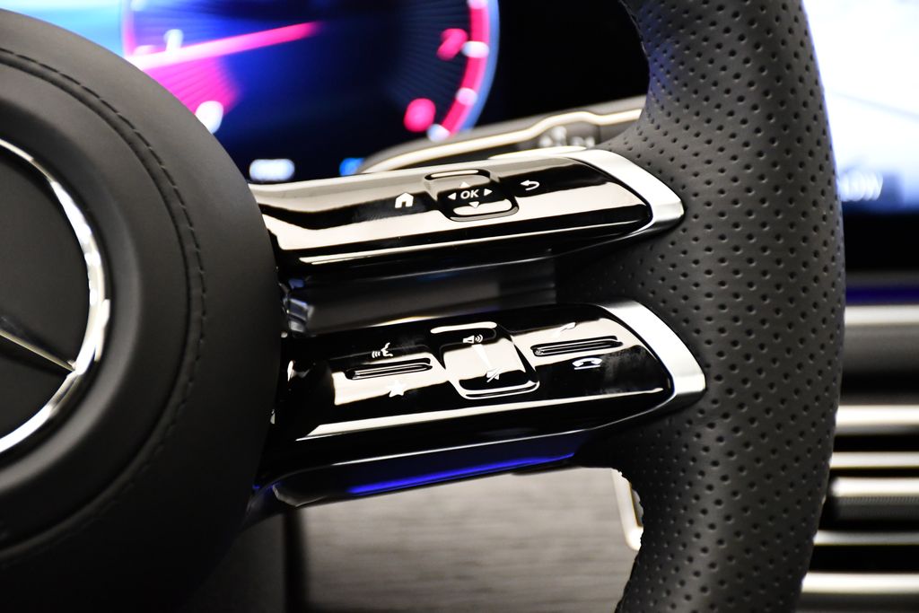 Thumbnail: 2025 Mercedes-Benz GLS - 24