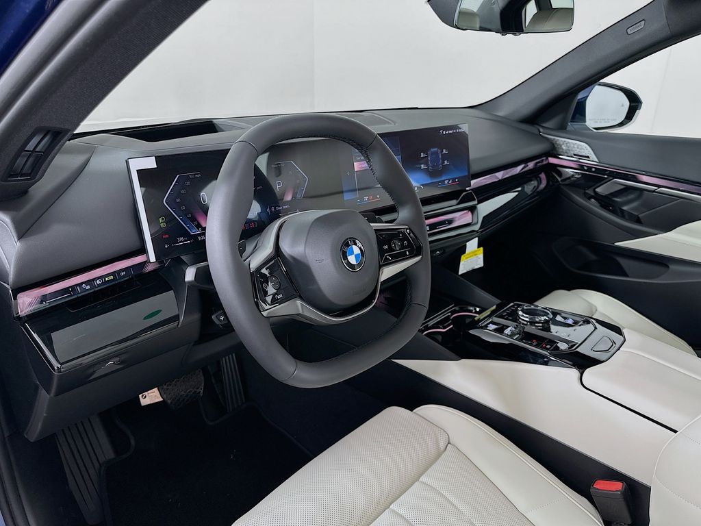 Thumbnail: 2026 BMW 5 Series - 9