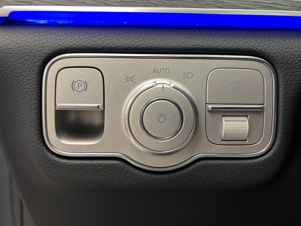 Thumbnail: 2025 Mercedes-Benz GLE - 22