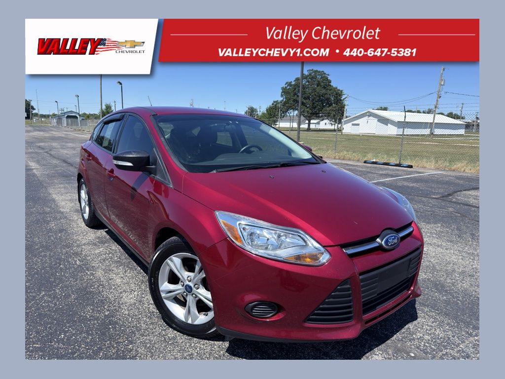 Ruby Red 2014 Ford Focus Hatchback Front-Wheel Drive 6-Speed Automatic