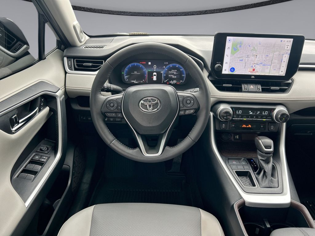 Thumbnail: 2025 Toyota RAV4 - 21