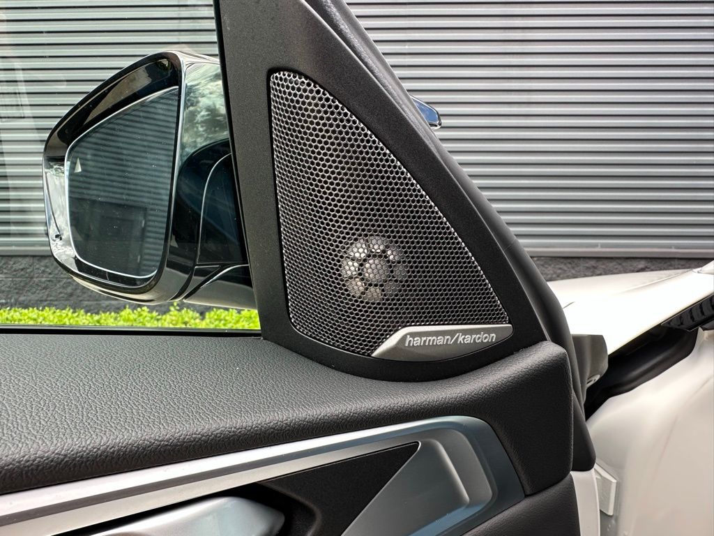 Thumbnail: 2023 BMW M4 - 23