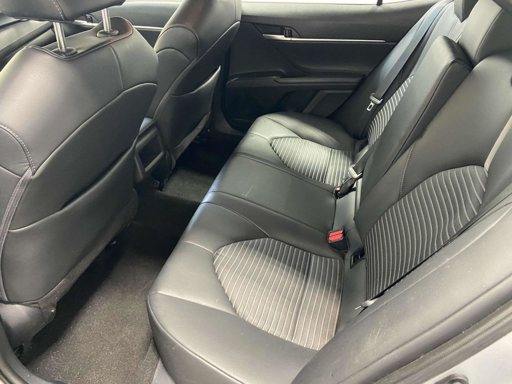 2024 Toyota Camry SE photo 9