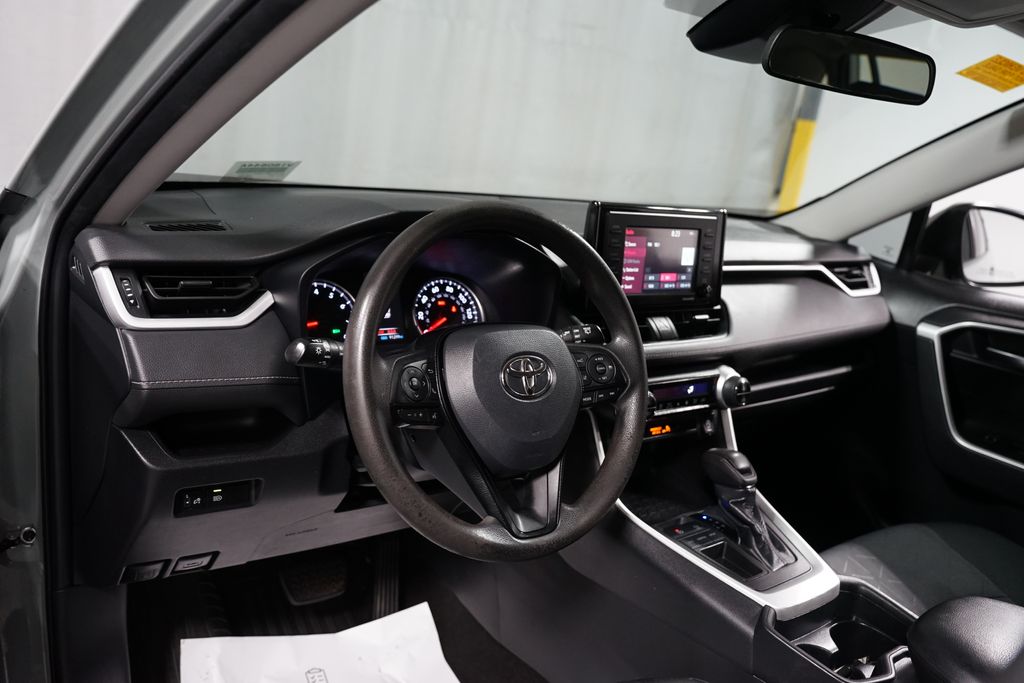 Thumbnail: 2021 Toyota RAV4 - 11