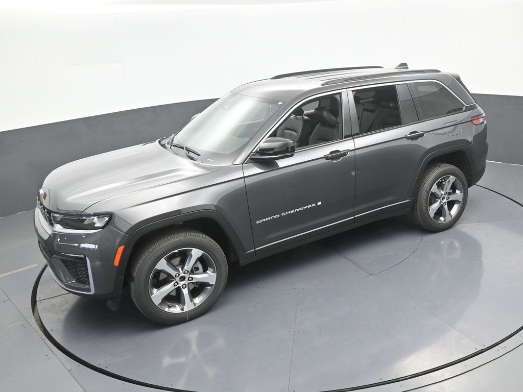 New 2026 Baltic Gray Metallic Clearcoat Jeep Limited image 42