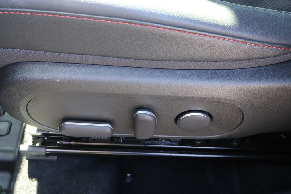 Thumbnail: 2025 Hyundai Kona - 31