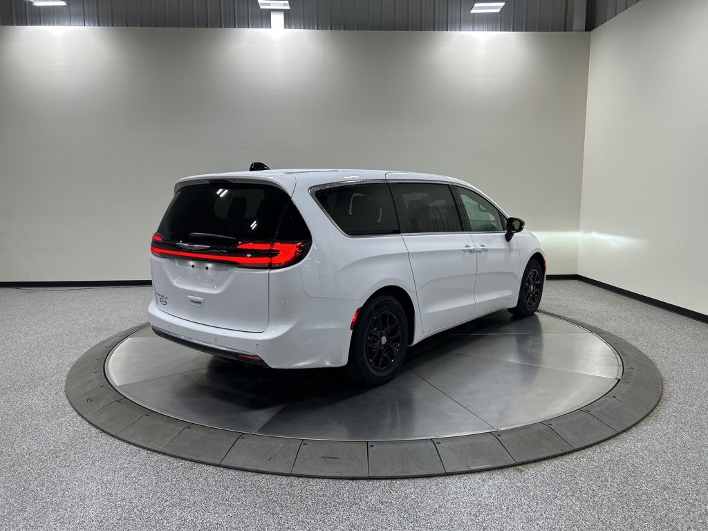 used 2025 Chrysler Pacifica car, priced at $31,741
