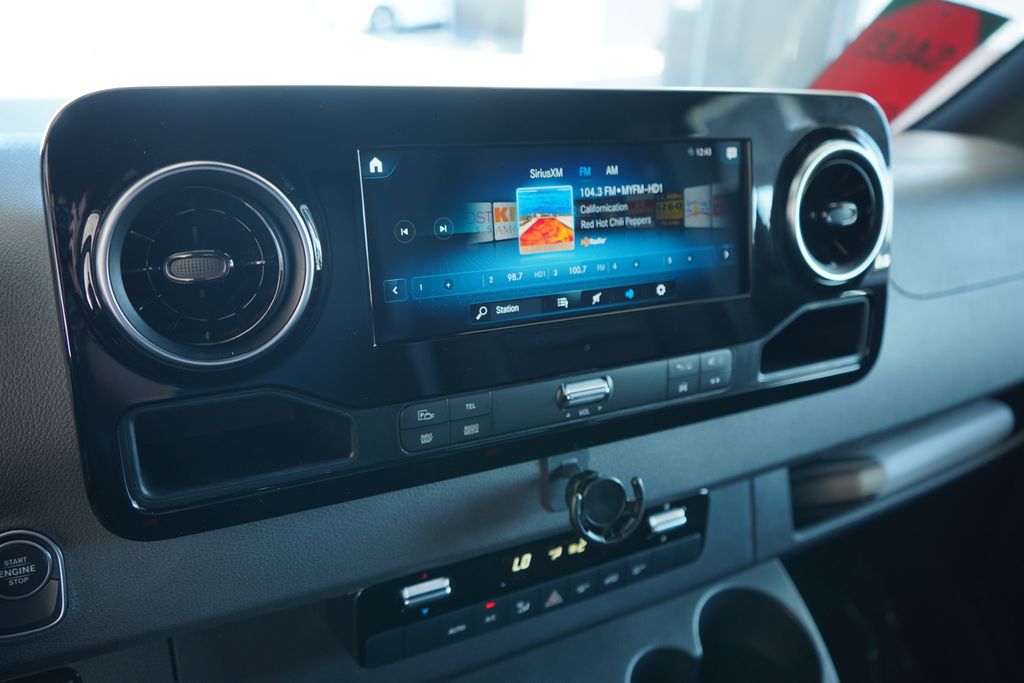 Thumbnail: 2022 Mercedes-Benz Sprinter - 32