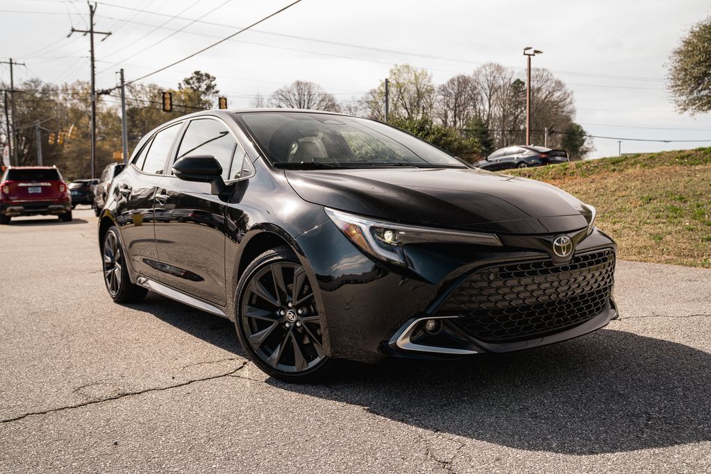 2025 Toyota Corolla Hatchback XSE FWD
