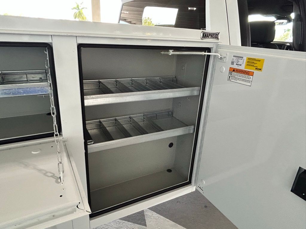 New 2026 Summit White Chevrolet Work Truck image 19