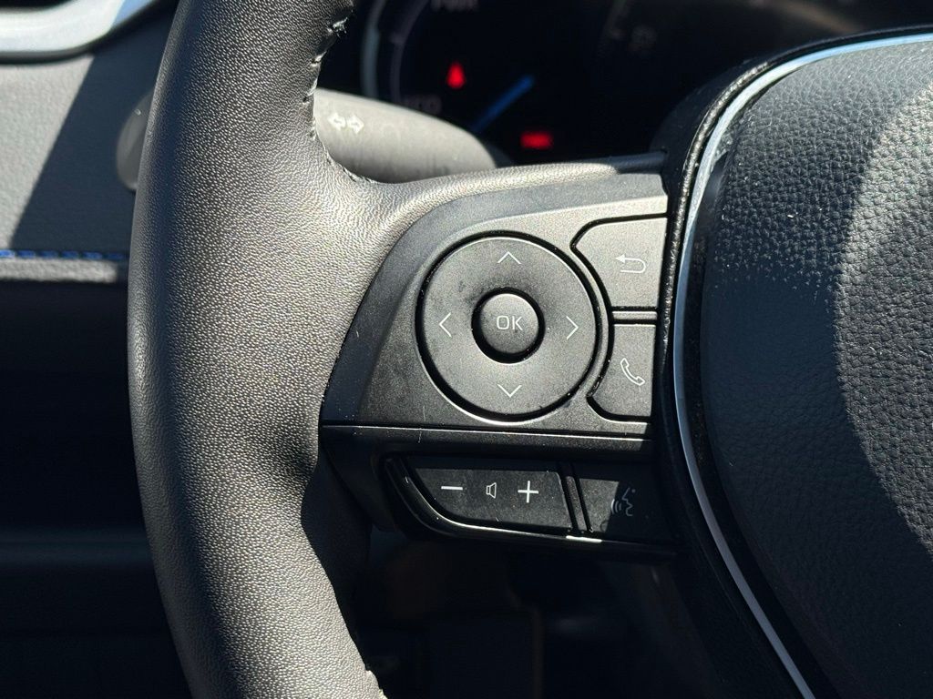 2025 Toyota RAV4 Hybrid XSE Wind Chill Pearl/Midnight Black Metallic - Jim Hudson Acura - Image 24