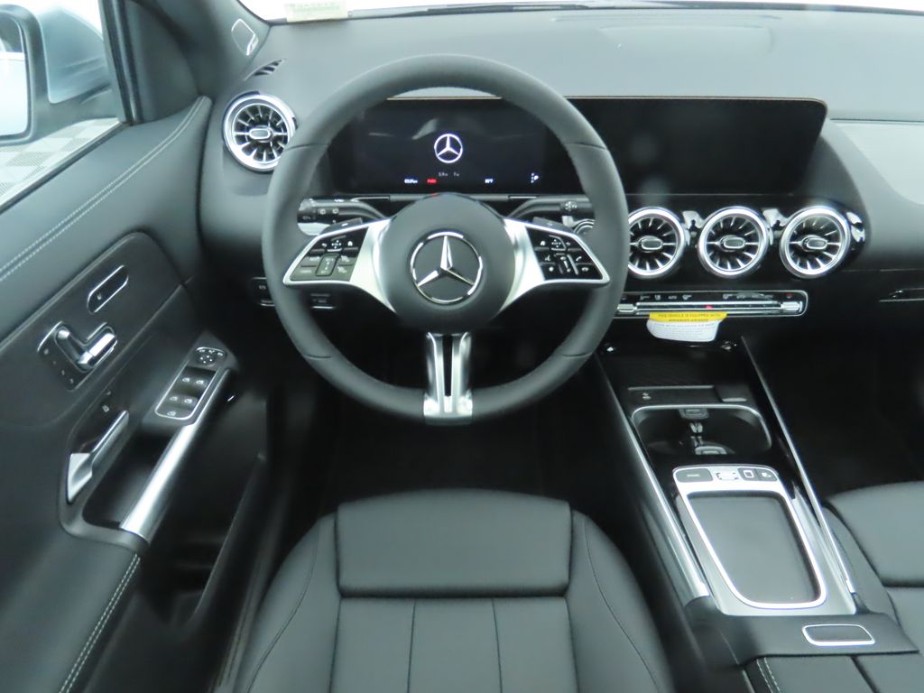 Thumbnail: 2026 Mercedes-Benz GLA - 11