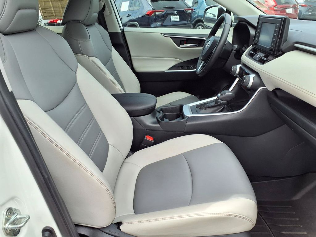 Used 2019 Toyota RAV4 SUV