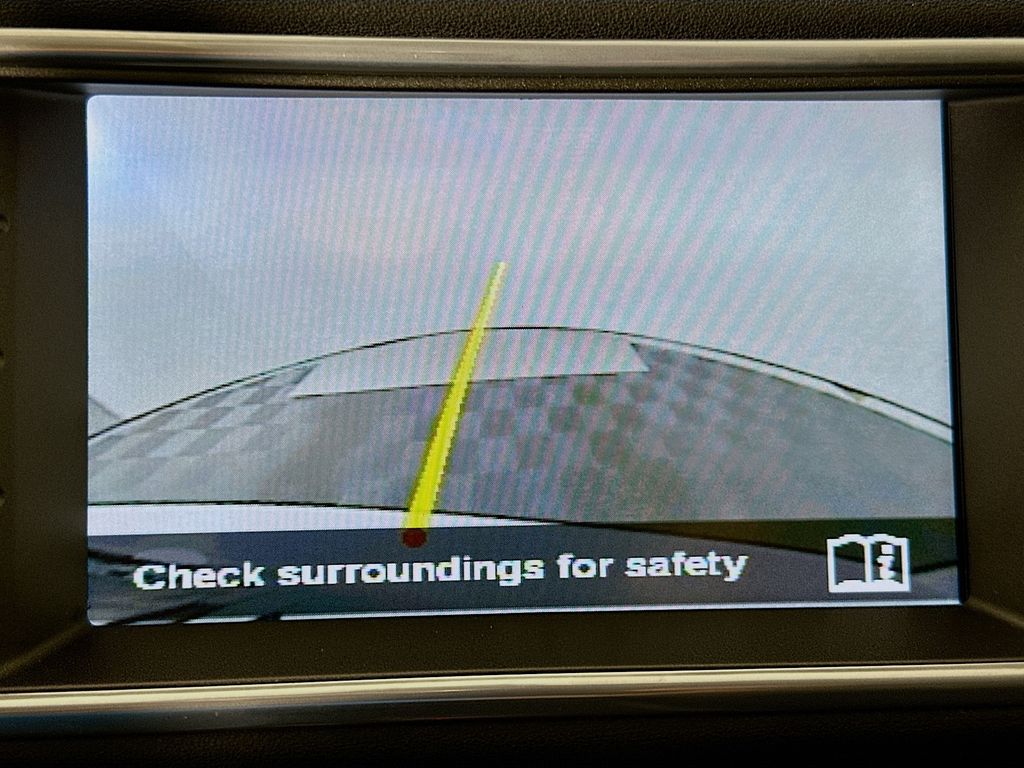 Thumbnail: 2015 Land Rover Range Rover Evoque - 14