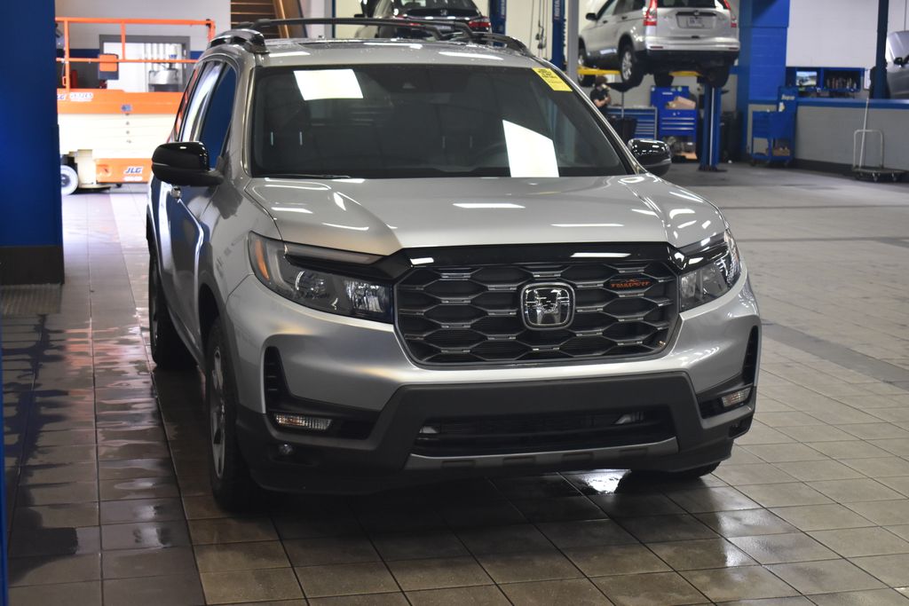 Thumbnail: 2022 Honda Passport - 3