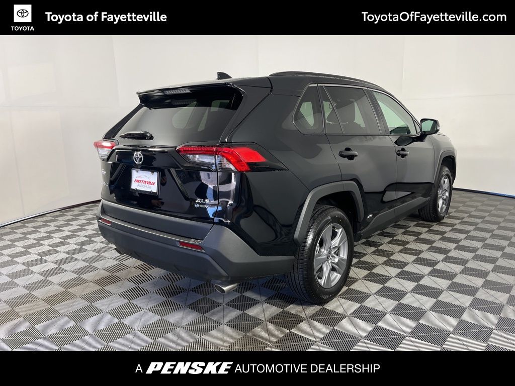 Thumbnail: 2025 Toyota RAV4 - 13