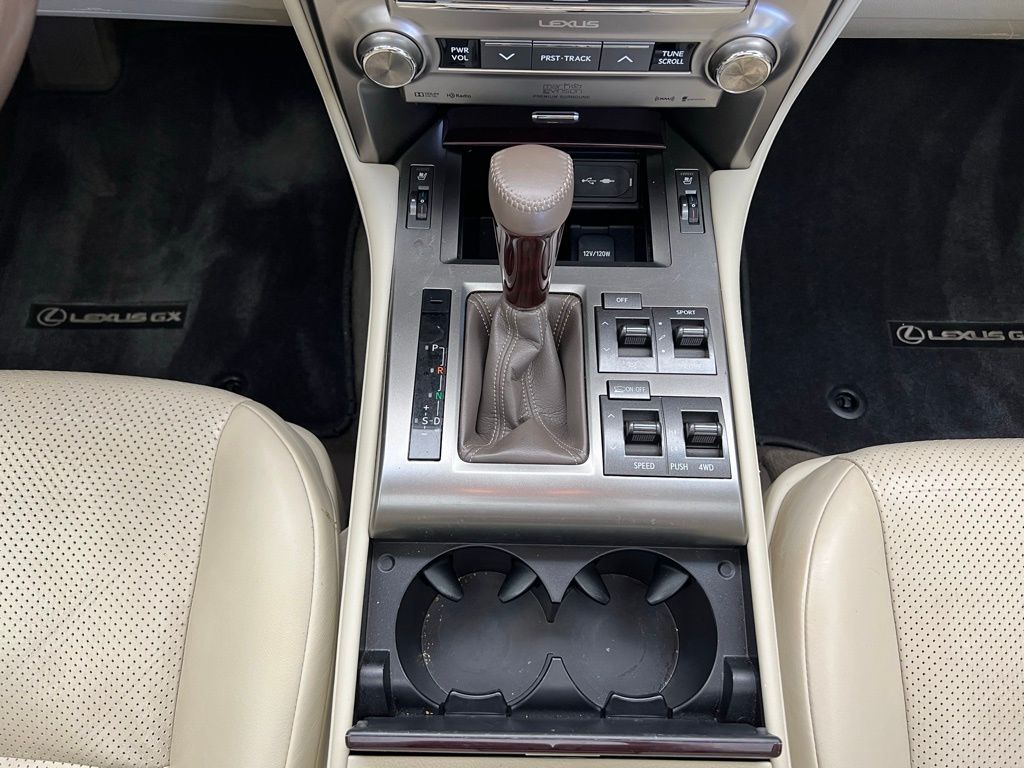 2016 Lexus GX 460 Luxury 15