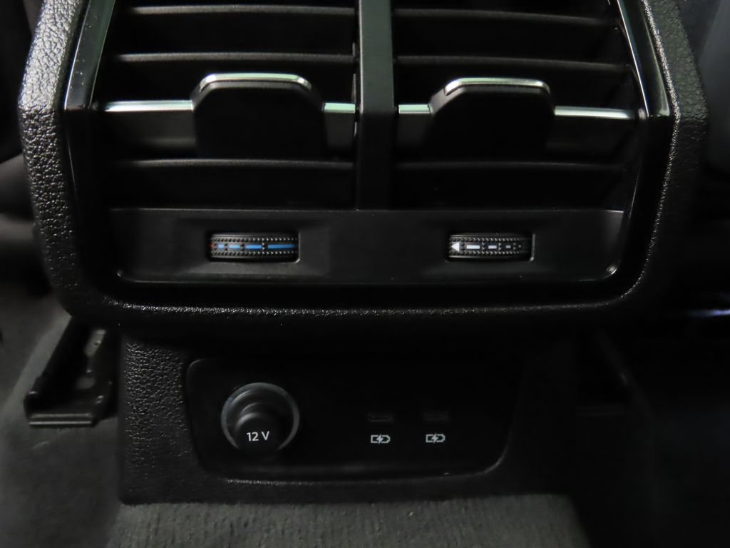 Thumbnail: 2025 Audi Q3 - 28