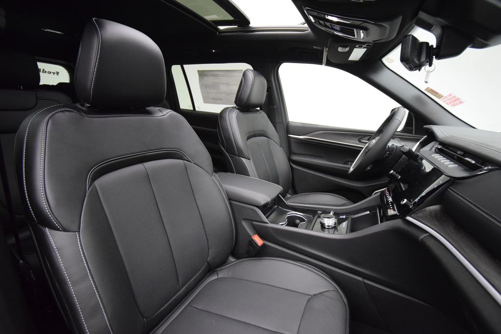 new 2026 Jeep Grand Cherokee L car, priced at $50,772