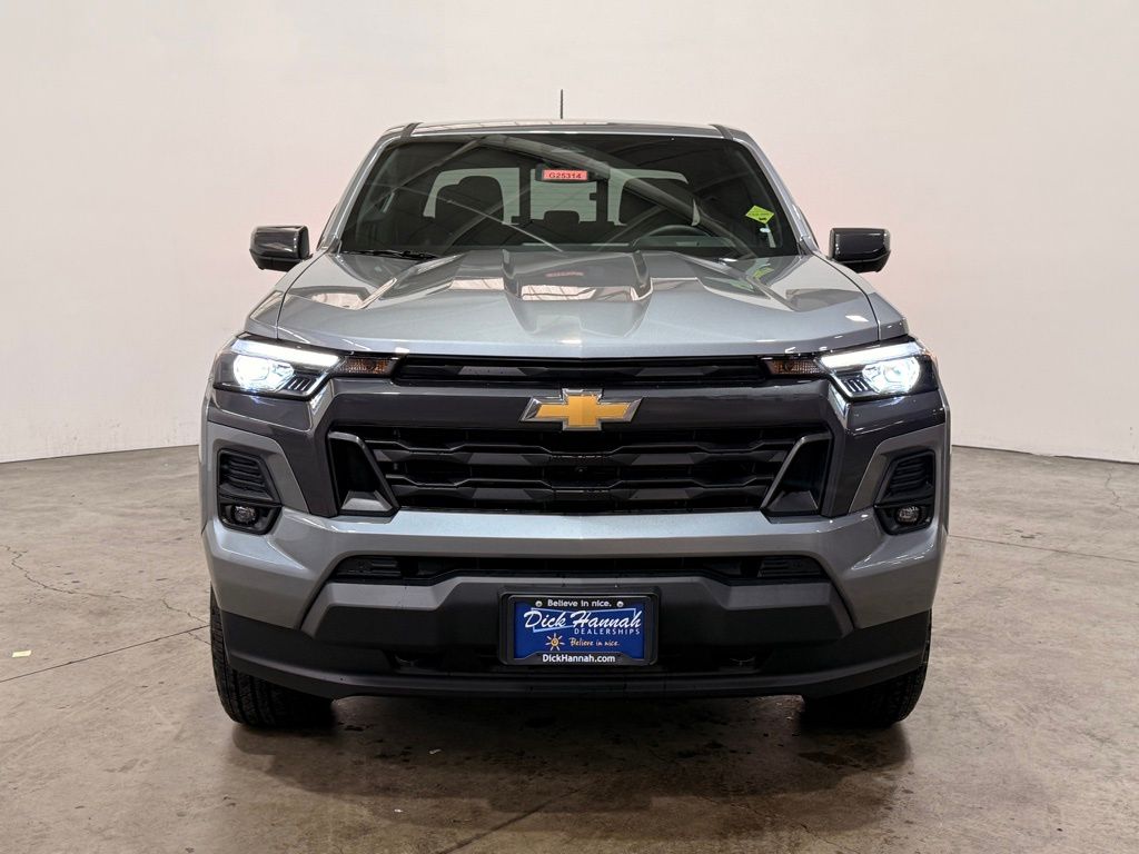 2025 Chevrolet Colorado Work Truck LT photo 3