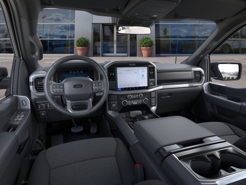 New 2026 Oxford White Ford XLT image 9