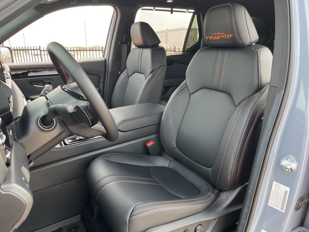 Thumbnail: 2025 Honda Pilot - 13