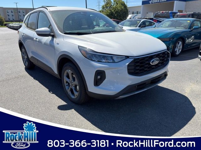 Oxford White 2026 Ford Escape Active FWD SUV / Crossover Front-Wheel Drive 8-Speed Automatic