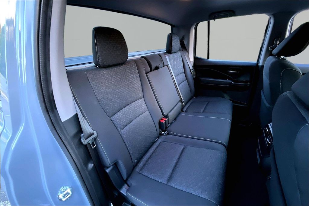 2024 Honda Ridgeline Sport - Photo 17