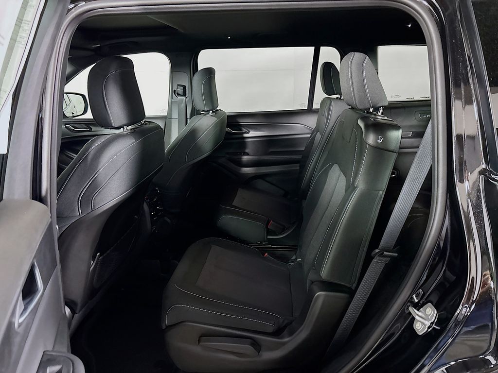 Grand Cherokee L Laredo X