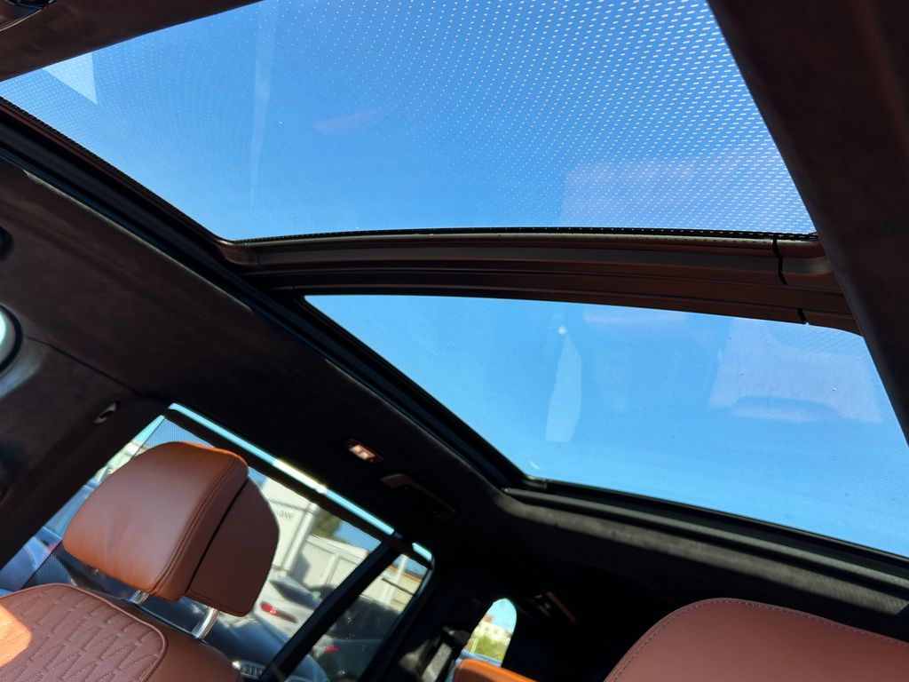 Thumbnail: 2026 BMW X7 - 16