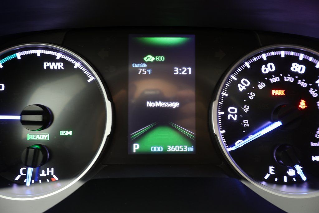 Thumbnail: 2022 Toyota RAV4 - 17