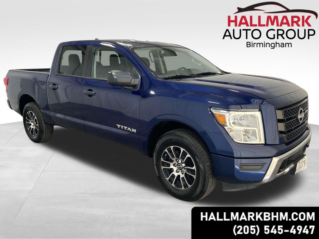 2023 Nissan Titan SV