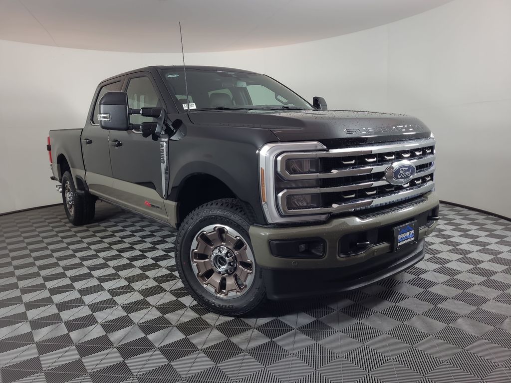 Agate Black Metallic 2026 Ford F-250 Super Duty Pickup Truck Four-Wheel Drive Automatic