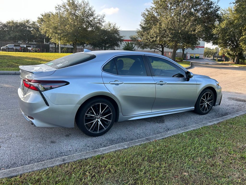 Thumbnail: 2022 Toyota Camry - 5