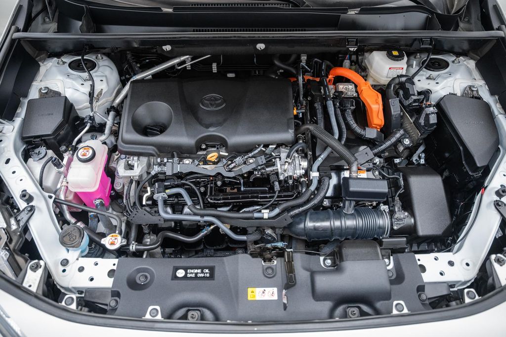 ToyotaRAV4 Hybrid19