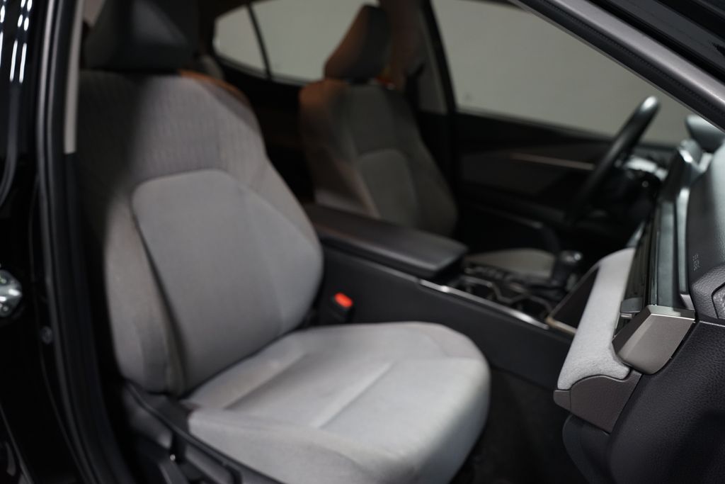 Thumbnail: 2025 Toyota Camry - 28