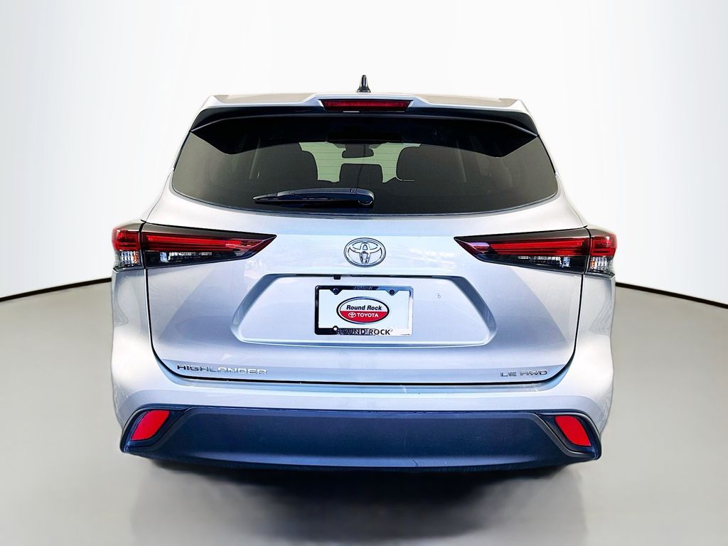 Thumbnail: 2024 Toyota Highlander - 6
