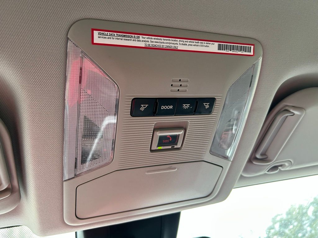 Thumbnail: 2021 Toyota RAV4 - 29