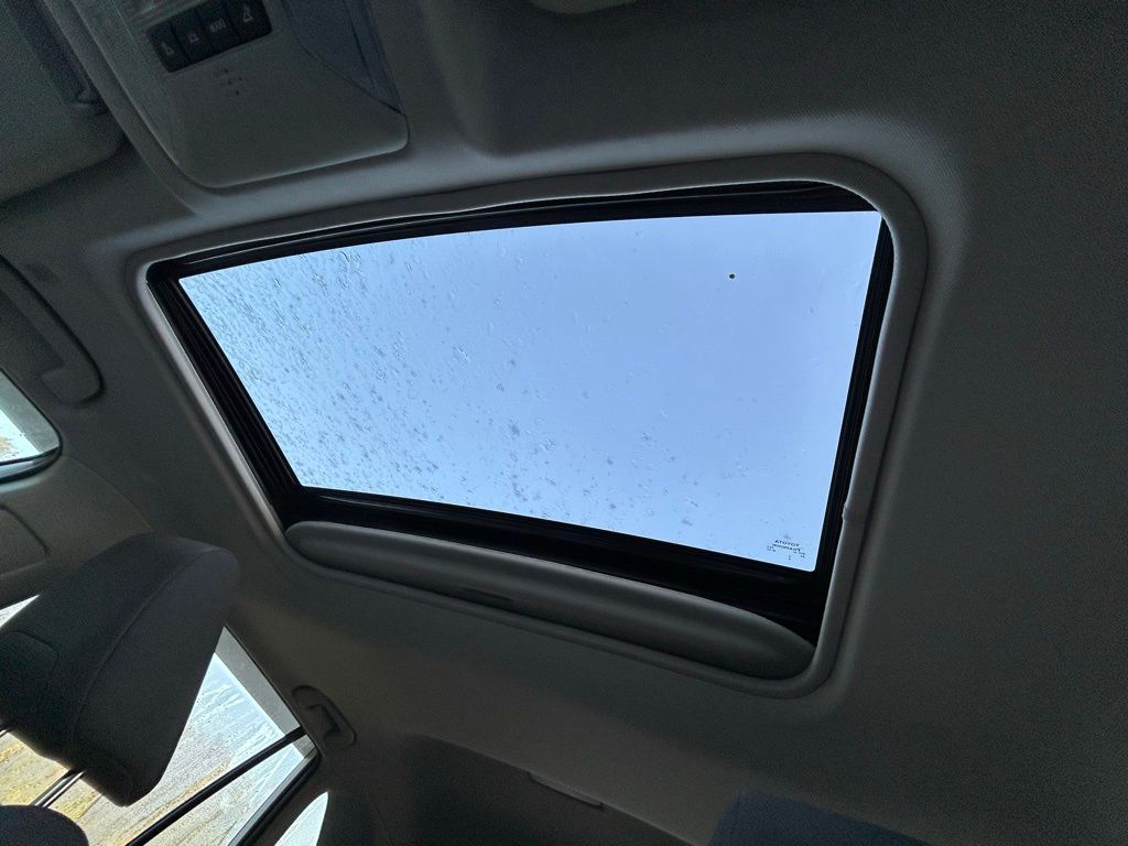 Thumbnail: 2023 Toyota RAV4 - 30