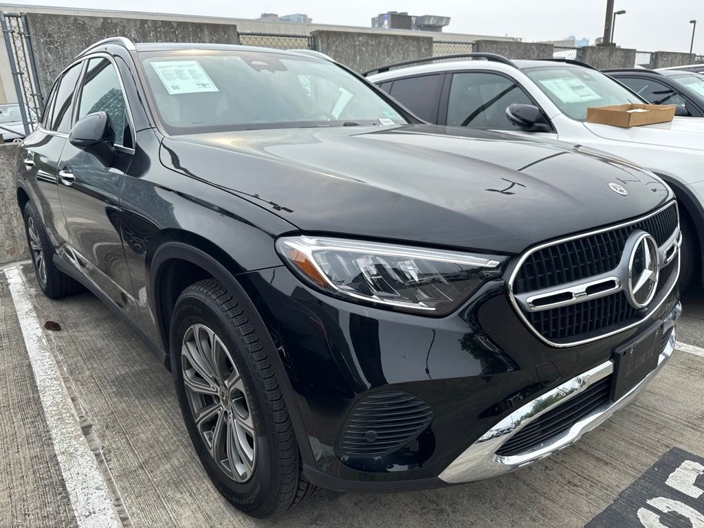 Thumbnail: 2026 Mercedes-Benz GLC - 2