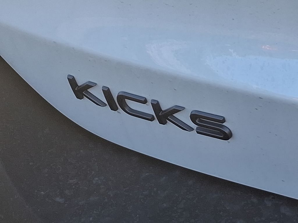 Thumbnail: 2025 Nissan Kicks - 11