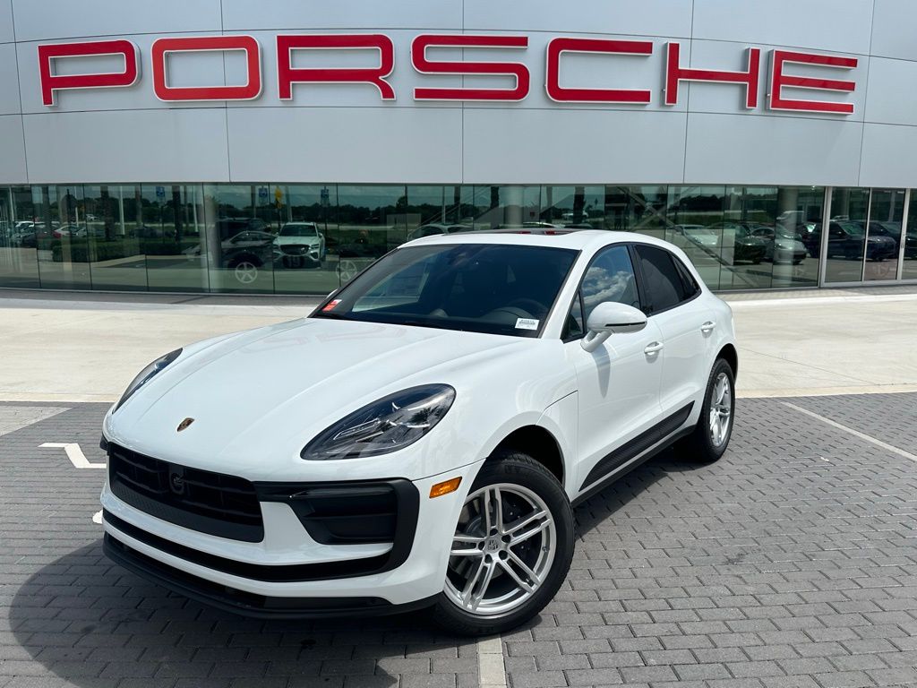 2024 Porsche Macan  -
                Davie, FL