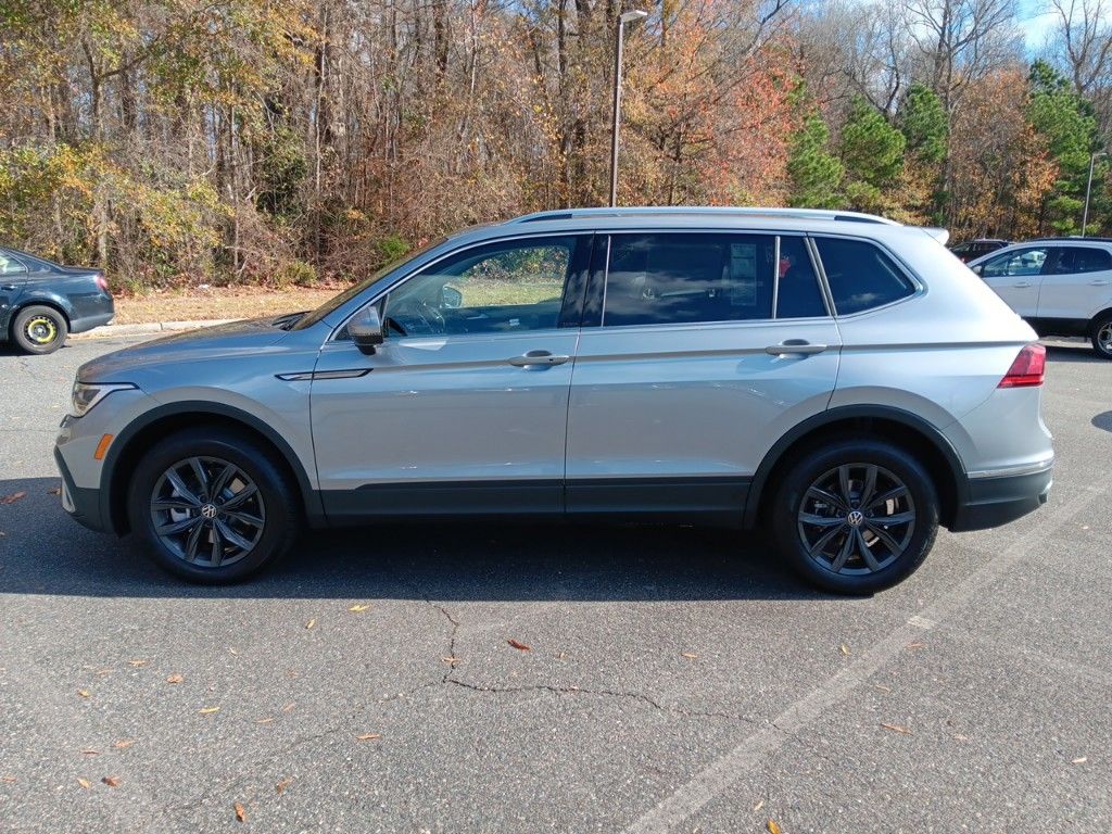 2024 Volkswagen Tiguan 2.0T SE 2