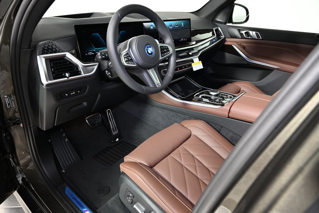 2025 BMW X5 xDrive50e 15